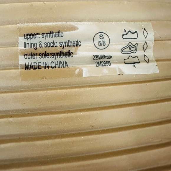 Abercrombie Women’s Animal Print Sandals Size 5/6 Casual Flat Ankle Strap - Picture 7 of 9